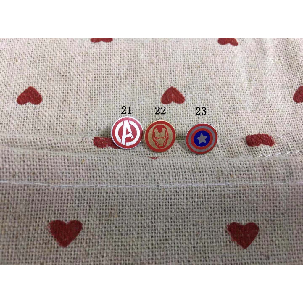 Nút gài thay thế họa tiết Avengers đẹp mắt cho dây đồng hồ Xiaomi Mi Band 3 / 4
