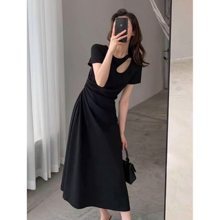 Đầm váy freesize đen khoéc vai