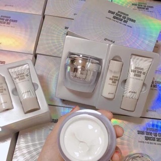 Set kem ốc sên Goodal Premium snail tone up 50ml hàn quốc