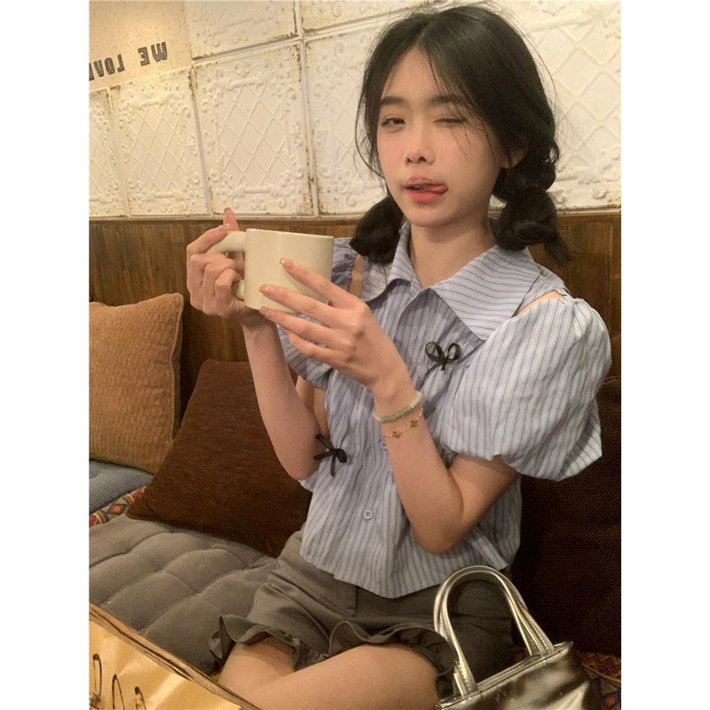 Bộ Áo Tay Xòe Kẻ Sọc + Quần Short Họa Tiết Hoa &amp; Bướm Xinh Xắn 63345