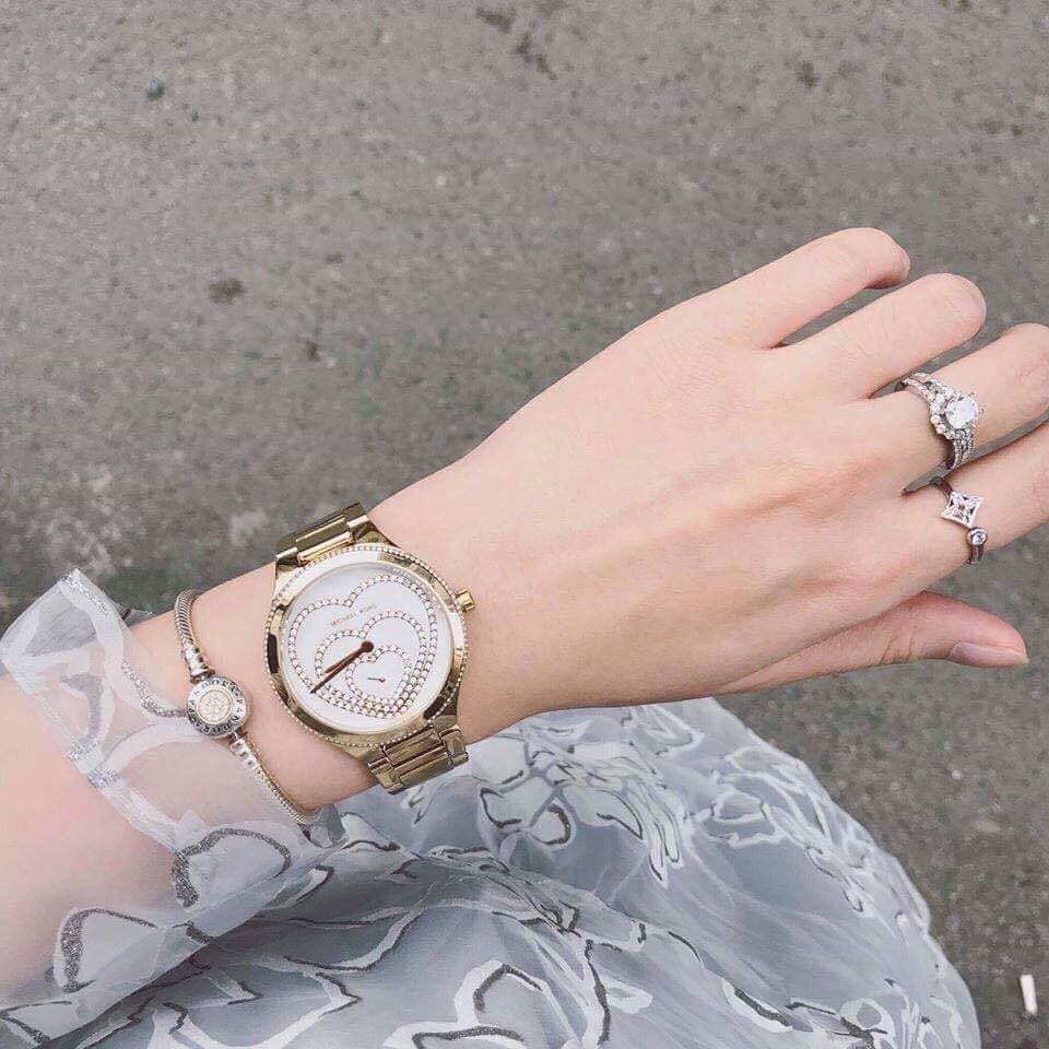 Đồng Hồ Nữ Michael Kors MK3604 - Đính Pha Lê Cách Điệu Hình Trái Tim 3 Vòng