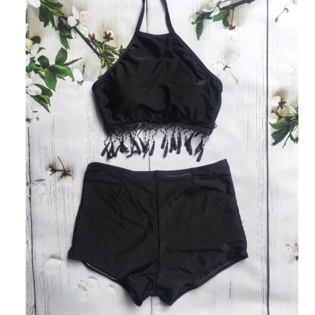 Bikini 2 mảnh tua rua ( có kèm ảnh khách )