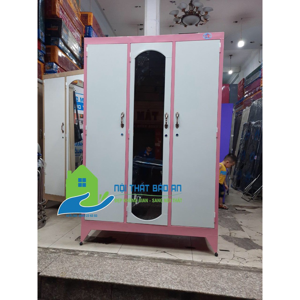 Tủ sắt 3 cửa màu xanh sơn tĩnh điện sắt dày 1m8x1m2