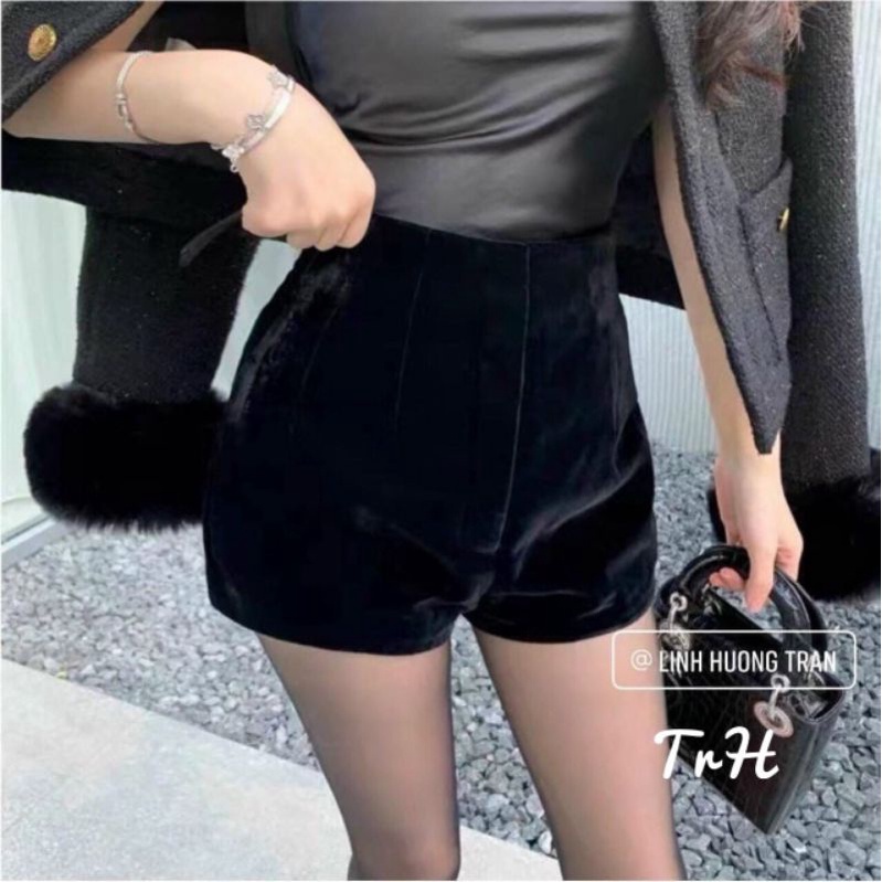 Quần sooc nhung trơn ôm body