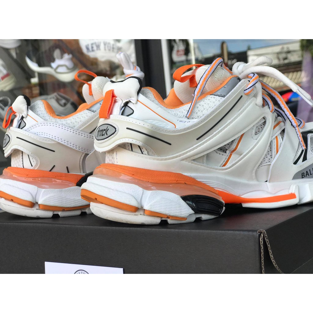 GIÀY SNEAKER BALEN TRACK 3 TRẮNG CAM - GIN STORE