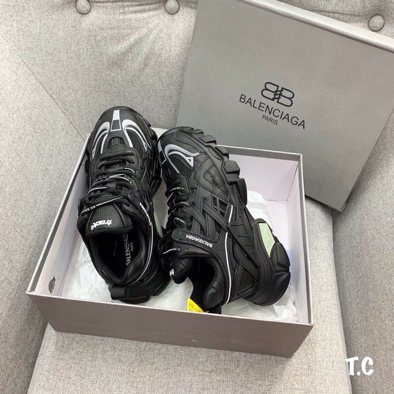 Giày thể thao balen new fullbox