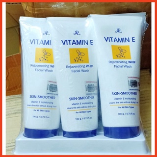 Sửa Rửa Mặt Vitamin E 190g Thái