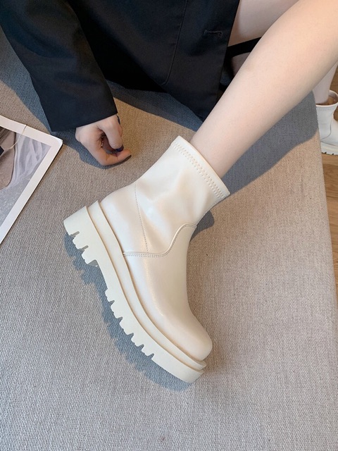 [Có Sẵn] Boots trơn cổ ngắn Ulzzang gót cao 5cm da mềm không khoá