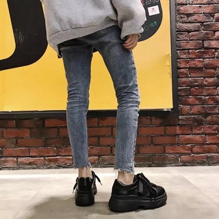GIÀY SNEAKER