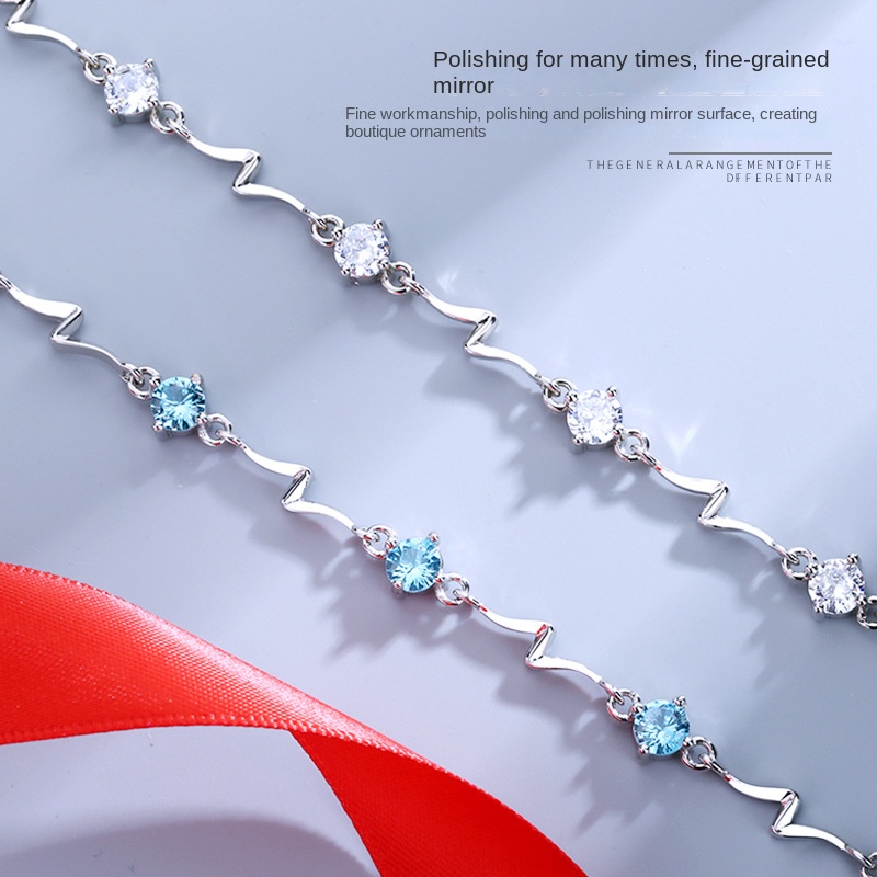 Vòng Tay Đính Đá Zircon Xanh Hình Trái Tim Xinh Xắn