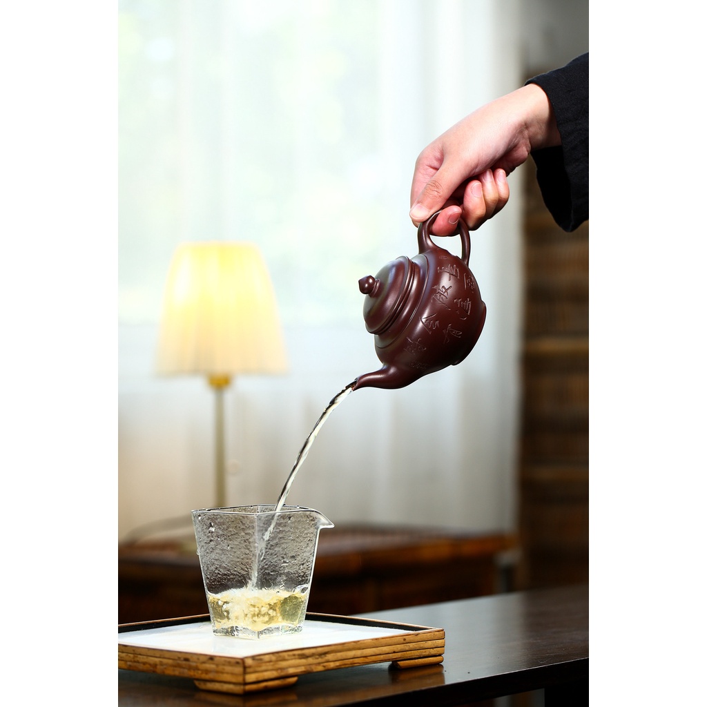 Ấm Tử Sa Nghi Hưng Thương Hải Tiếu Anh 250 ml (Bách Mục Tử Nê)