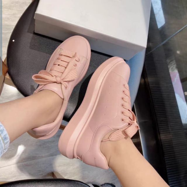 [LOẠI DA MỀM]Giày thể thao nữ MCQ nâng đế cao 3cm màu hồng/đỏ/xanh hot hit cá tính đơn giản giá rẻ đi học đi mưa đi chơi | BigBuy360 - bigbuy360.vn