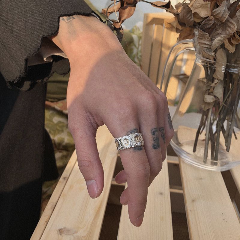 Nhẫn Hình Hoa Cúc Có Thể Điều Chỉnh Kích Cỡ