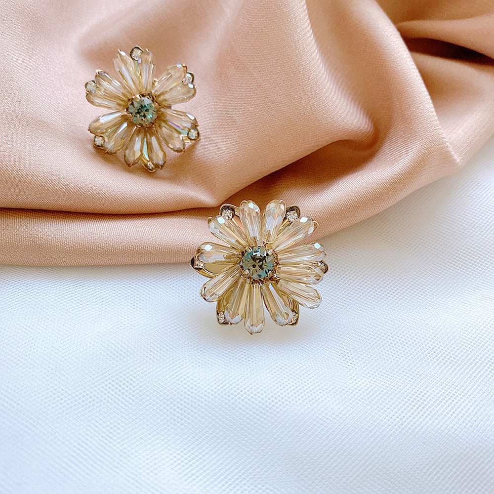 Khuyên Tai Hình Bông Hoa Đính Đá S925