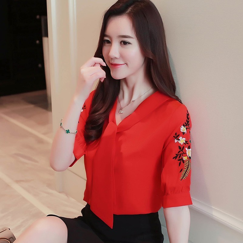 Áo Chiffon Nữ Tay Ngắn Cổ Chữ V Thêu Hoa | BigBuy360 - bigbuy360.vn