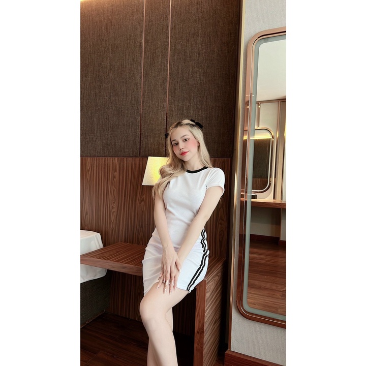 Đầm cổ tròn tay ngắn ôm body kiểu sọc 2 bên cực xinh , chất thun bozip mềm mịn
