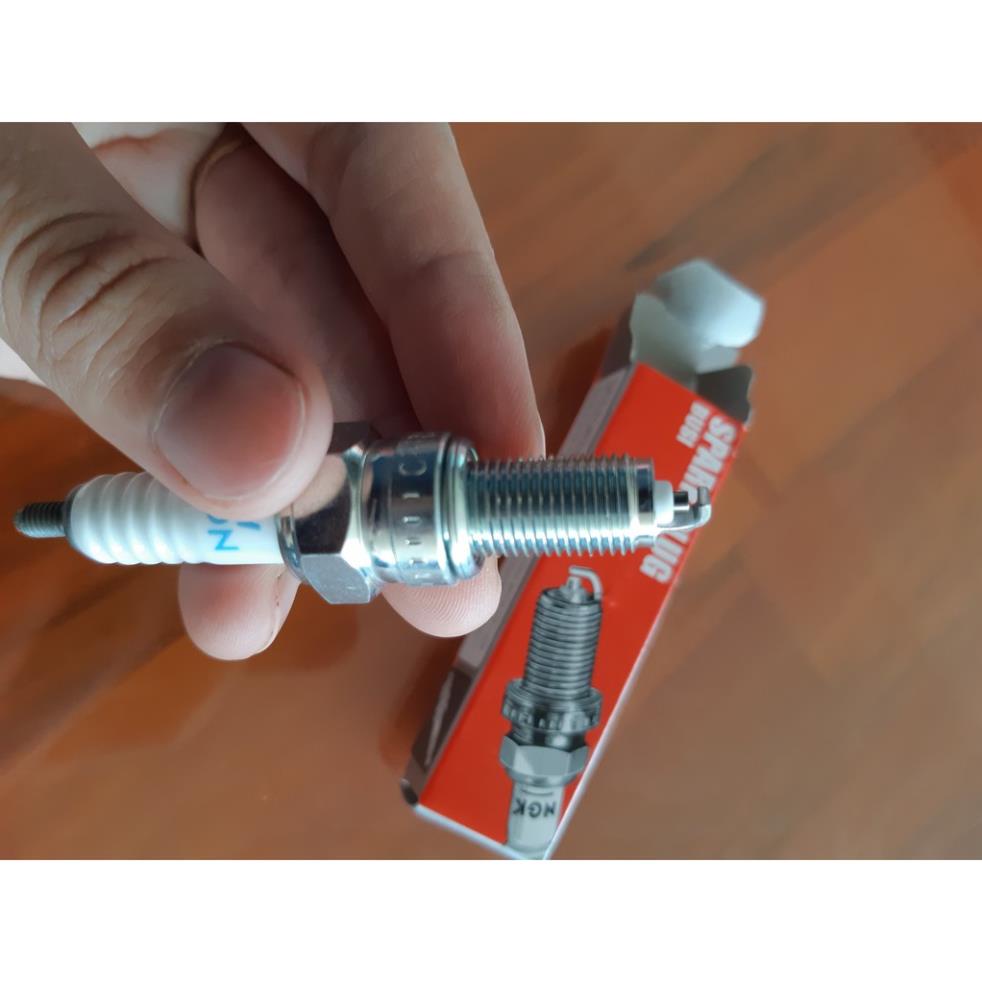 Bugi NGK CR7E/CR8E zin Yamaha " chân dài , chân ngắn " gắn cho " Exciter , novo , Luvias, sirius.... " chính hãng