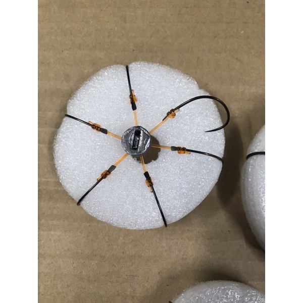 Lưỡi câu chùm lưỡi xịn thép các bon siêu bền ba kích cỡ nhỏ trung đại dùng làm lưỡi câu cá