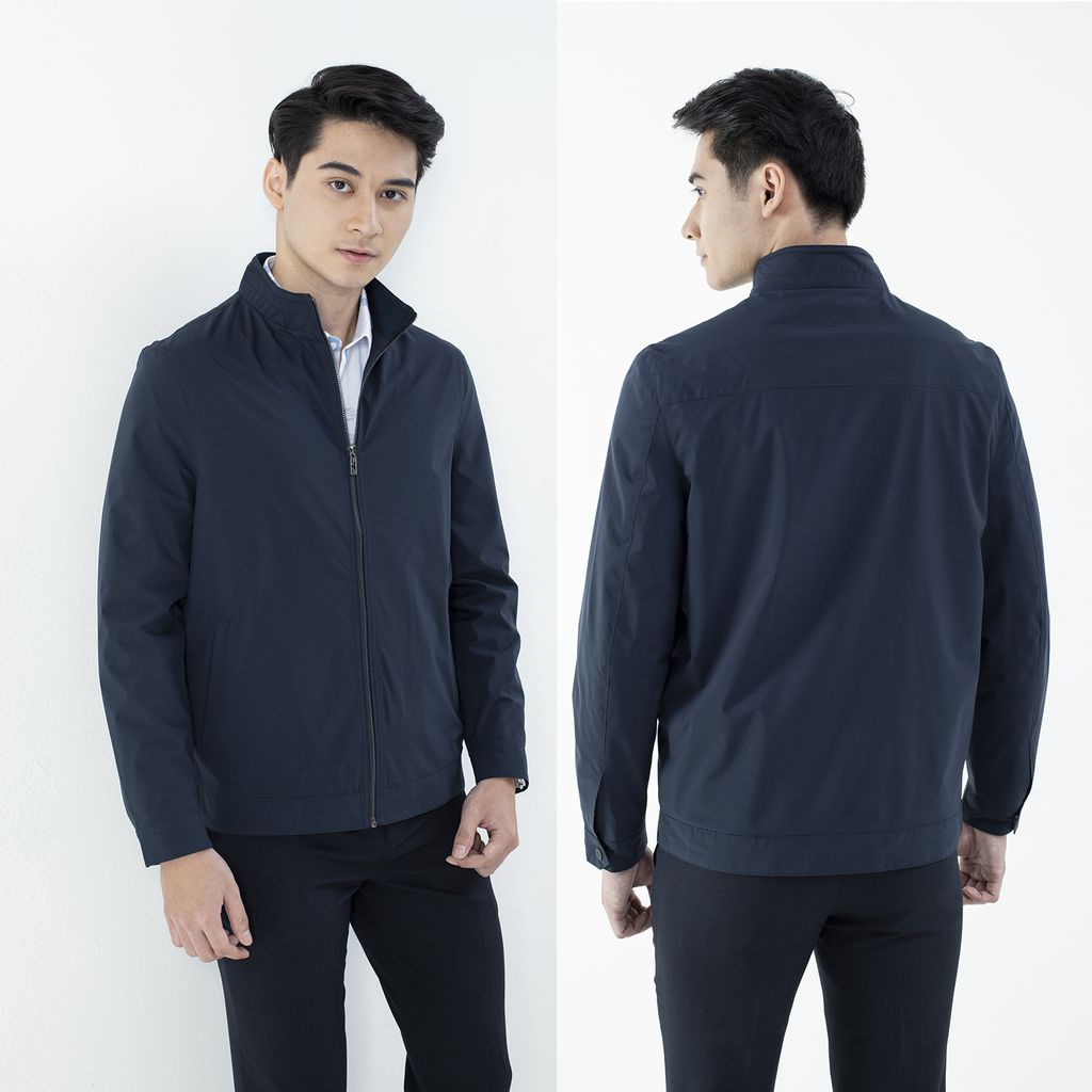 Áo khoác gió Aristino 2 lớp dáng suông vừa bo tay bo tay bó gấu tiện lợi chất liệu polyester mềm mại AJK009W1
