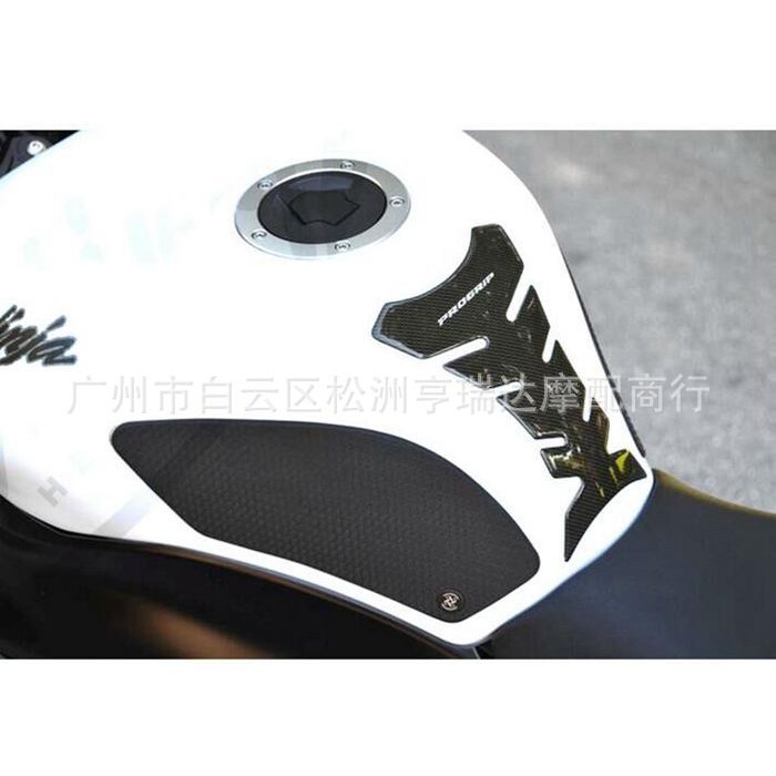 Decal 3d xương cá dán bình xăng mô tô