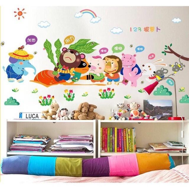 decal dán tường cuộc chiến nhổ củ cà rốt