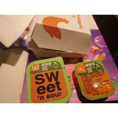 Vỏ Bảo Vệ Hộp Sạc Tai Nghe AirPods3 / 2Gen / AirPods3 / Wujin 2021 / 3 Chất Lượng Cao Ốp