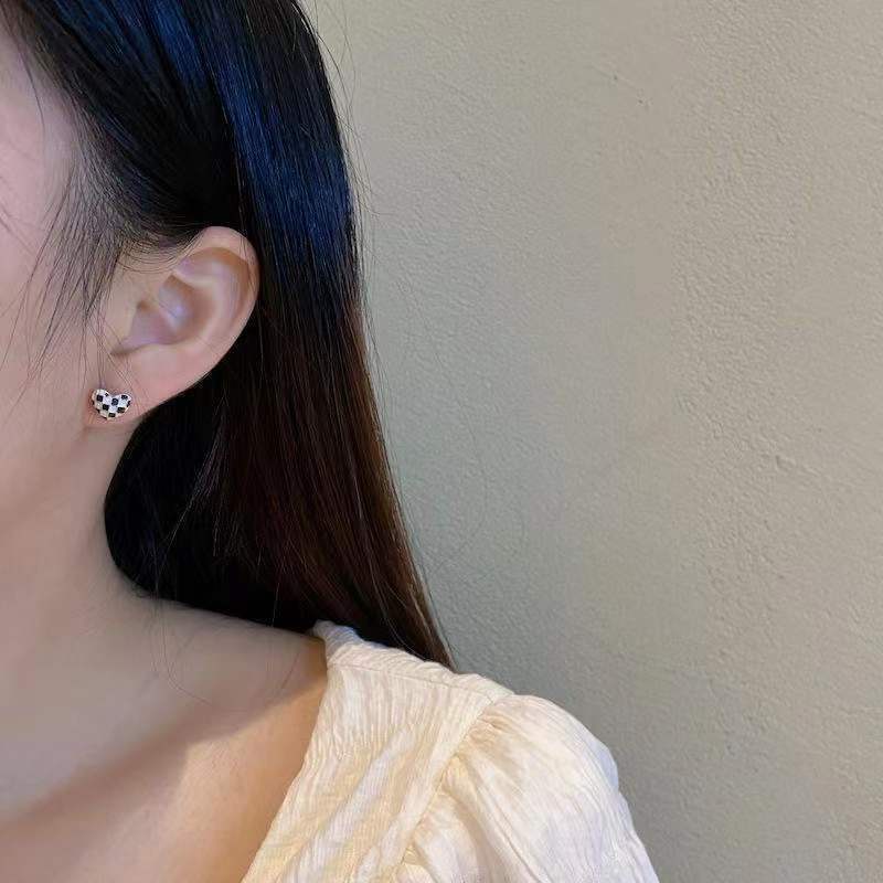 Bông Tai Bạc S925 Họa Tiết Ô Vuông Trắng Đen Thời Trang