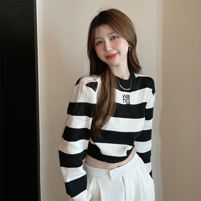 QKOOLE  Áo thun tay dài cổ tròn dáng ôm phong cách Hàn Quốc thời trang cho nữ