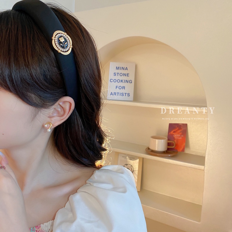 Băng Đô Cài Tóc Bằng Vải Xốp Đính Ngọc Trai Hình Đầu Lâu Phong Cách Pháp Cổ Điển