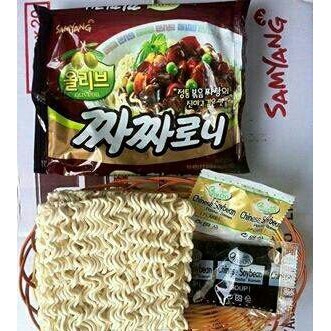 Mì tương đen dầu olive Samyang Hàn Quốc 140g | BigBuy360 - bigbuy360.vn