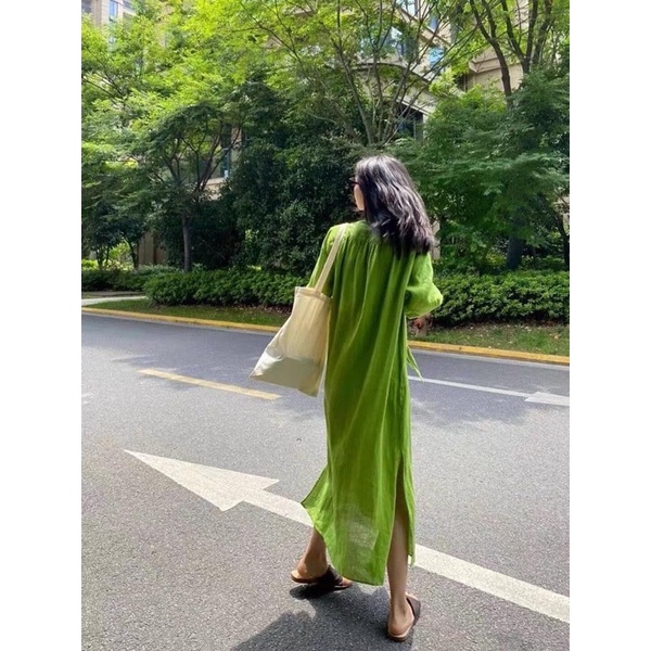 Đầm sơ mi đũi dáng dài màu xanh lá hot trend
