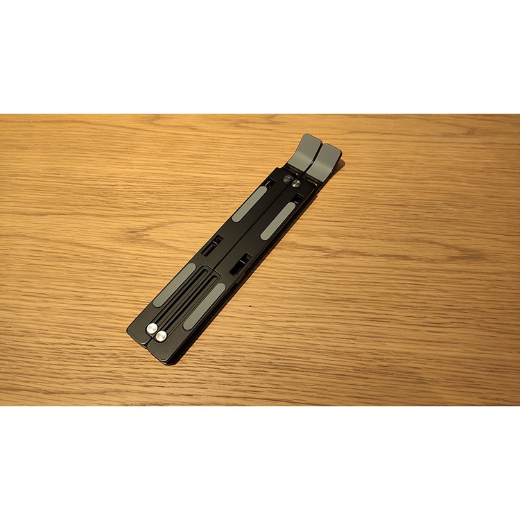 Giá đỡ máy tính xách tay bằng hợp kim nhôm, có thể gập lại, chống rung, thiết kế tản nhiệt cho máy tính laptop | BigBuy360 - bigbuy360.vn