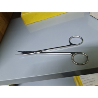 Kéo phẩu thuật tiết niệu 145mm