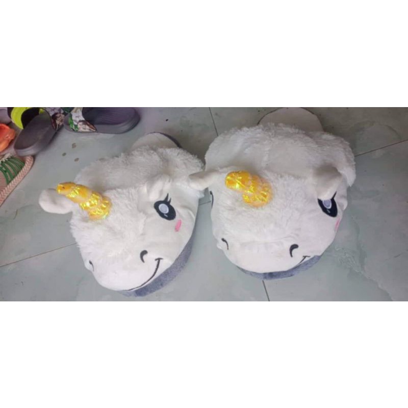 Dép mang trong nhà hình Unicon