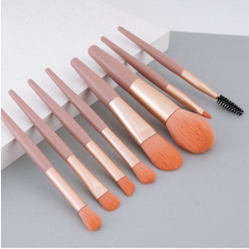 Bộ cọ trang điểm gồm 8 cây tặng kèm túi zip dành cho trang điểm cá nhân và chuyên nghiệp