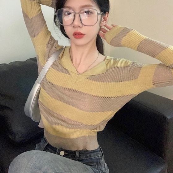 【ZHELIHANGFEI】Áo Sweater Tay Dài Cổ POLO Lưng Cao Form Rộng Họa Tiết Kẻ Sọc Hợp Thời Trang
