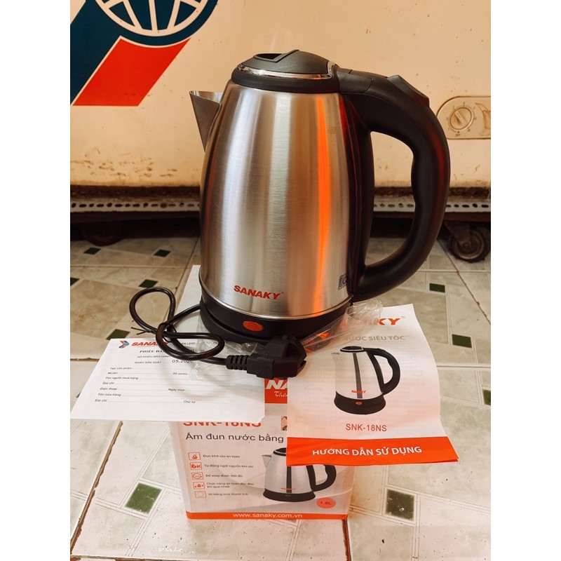 Bình đun siêu tốc 1.8L Sanaky SNK-18NS