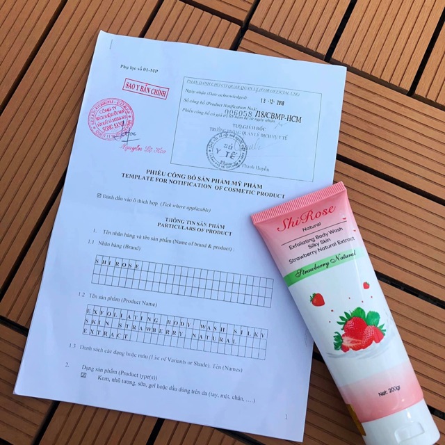 Sữa tắm kích trắng hạt dâu shirose