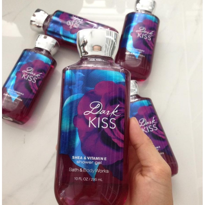 SỮA TẮM NƯỚC HOA Bath & Body Works Dark Kiss - SỮA TẮM USA CHÍNH HÃNG