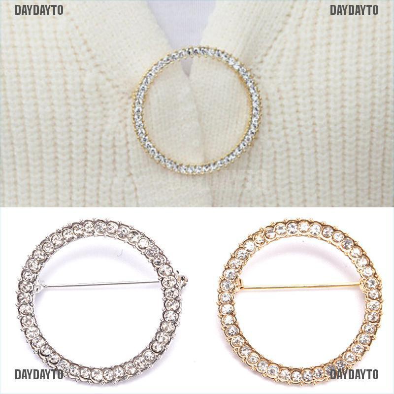 Giá Đỡ Cài Áo Đính Pha Lê Tròn Đơn Giản Cho Nữ