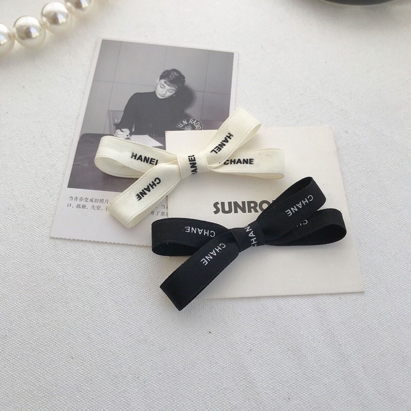 Kẹp tóc mái thương hiệu hai màu đen trắng cho nữ mã QD 203