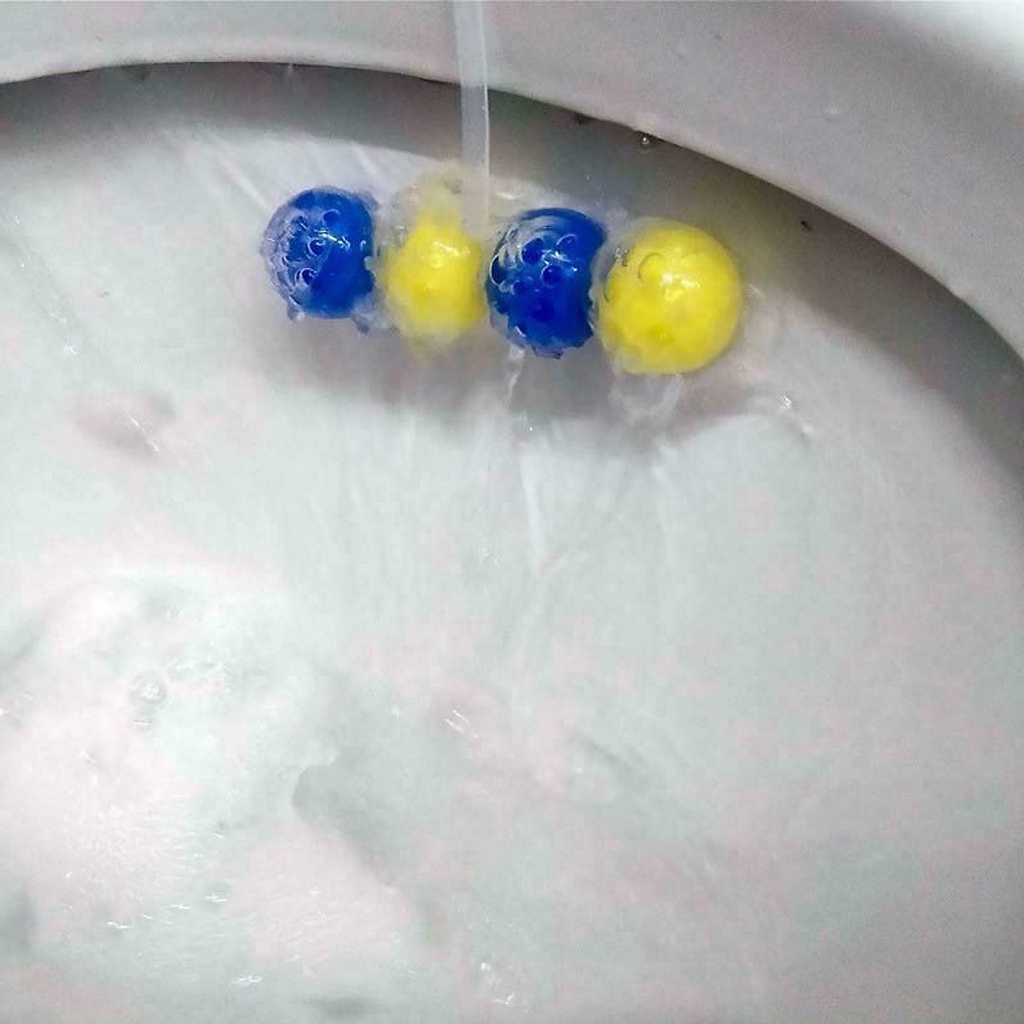 Viên khử mùi toilet Bref Power Active 50g