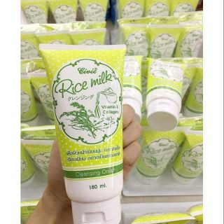 Sữa rửa mặt gạo Rice Milk Thái Lan