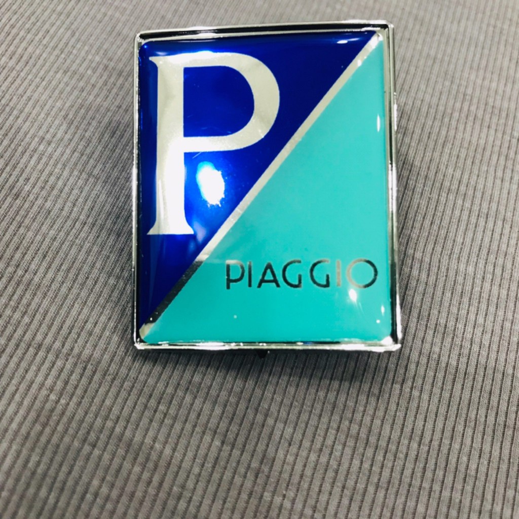 Logo Piagio kiểu zin theo xe sắc sảo