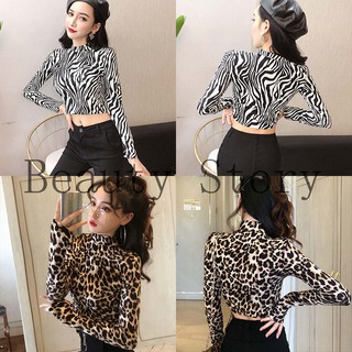 Áo croptop tay dài cổ lọ họa tiết da báo / ngựa vằn