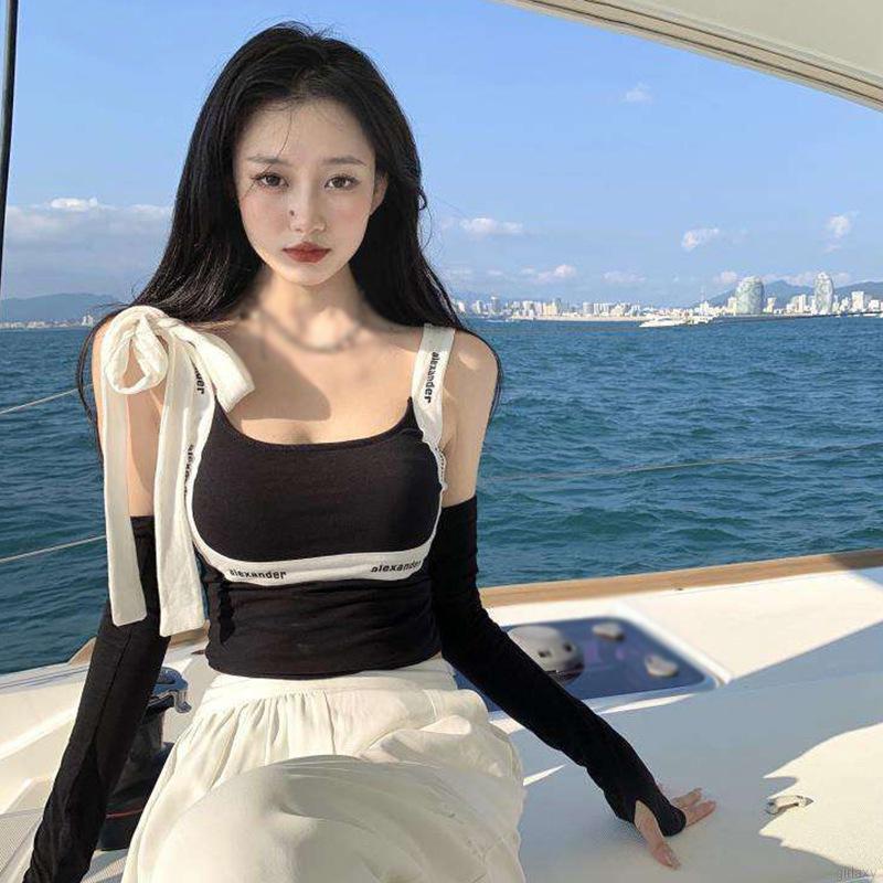 Áo nữ trễ vai dài tay cổ tròn thời trang Hàn