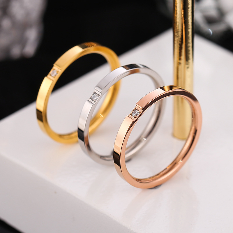 The Korean version of the simple Hanwa steel drill will not fade This pair of fashionable, thin rings are easy to match with new jewelry