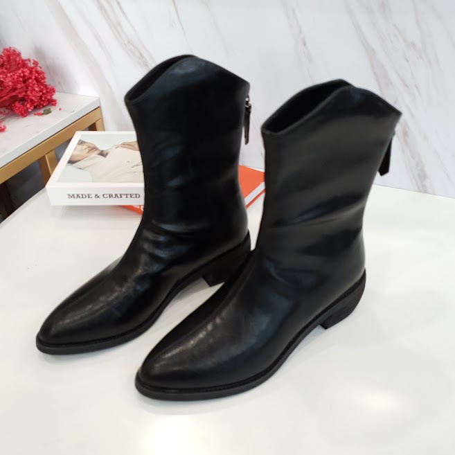 Giày boot nữ da mềm 2021 B SHOES, boot cao bồi lót nỉ khóa sau, mũi nhọn, thiết kế siêu thời trang B30