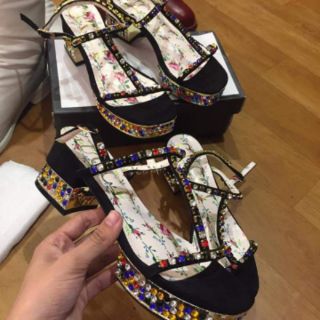 Sandal đính đá hà hồ full box