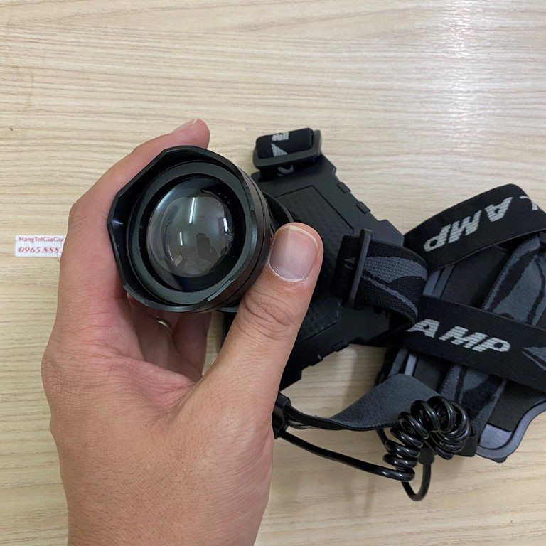 Đèn Pin đeo trán cực khủng UltraFire T70 bóng 20w cực mạnh, 3 pin cực khỏe, zoom xa gần